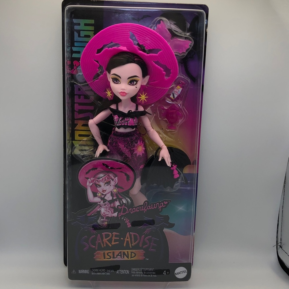 Monster High Scare-adise Island Doll - Pink and Black‎ Outfit